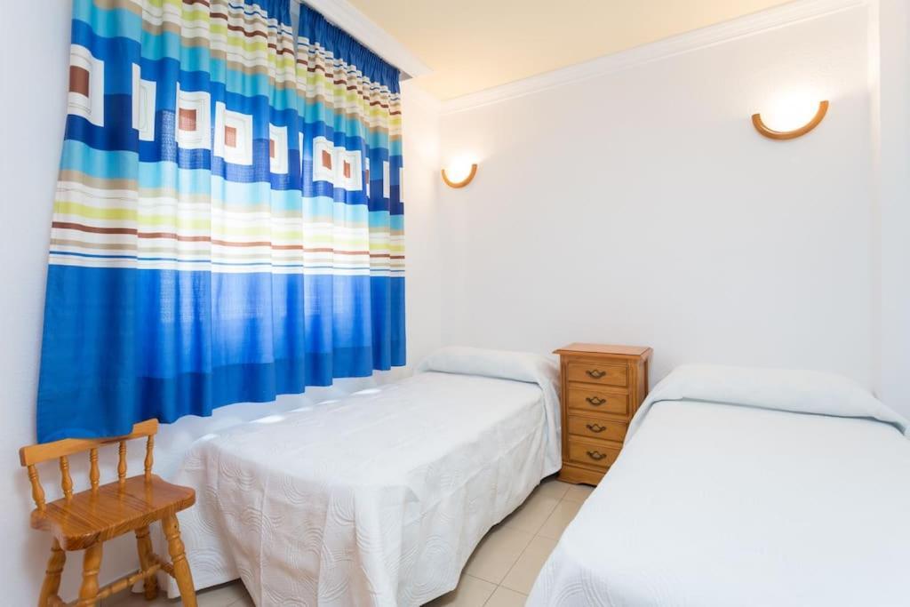 Comodo Y Centrico, Cristianos Apartamento